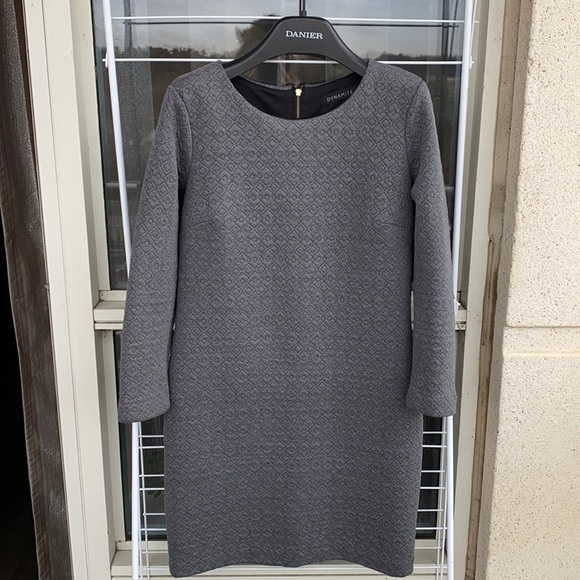 DYNAMITE Pleated Dress Size L - Picture 1 of 3